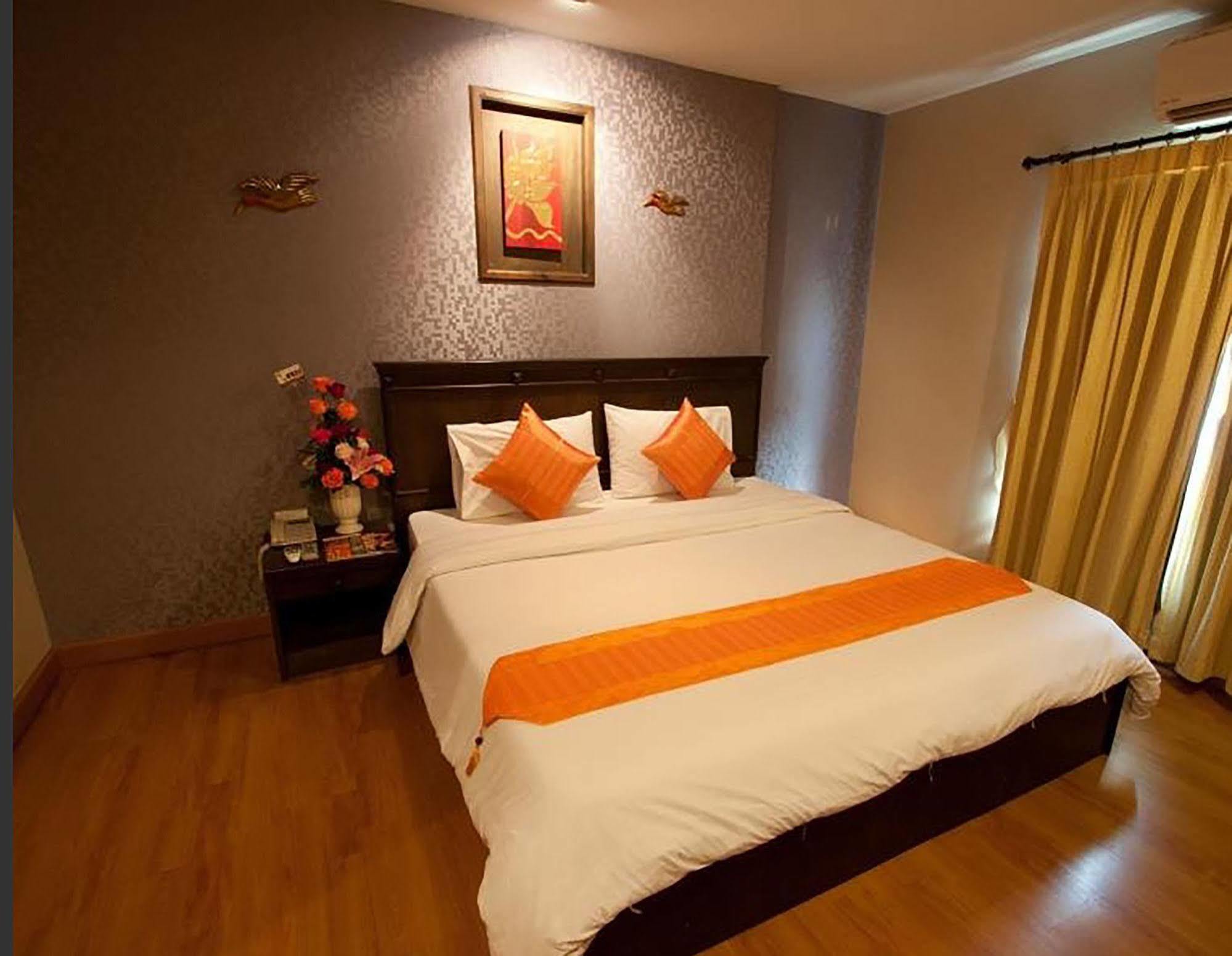 Hotel Lanna House Chiang Mai Exterior foto
